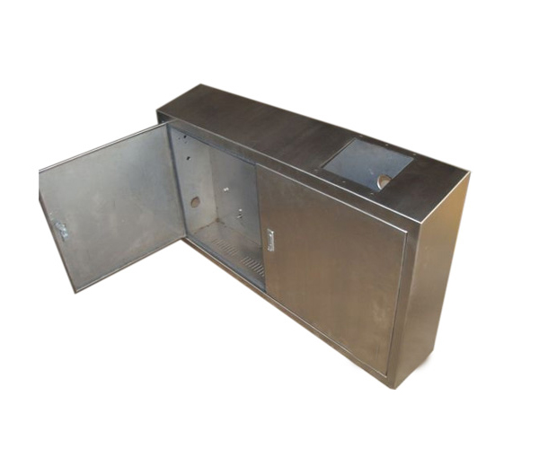 不銹鋼機(jī)箱